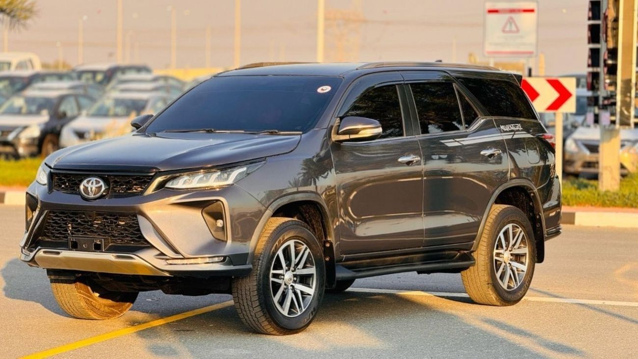 Toyota Fortuner LEGENDER BODY KIT INSTALLED | REAR VIEW CAMERA | ELECRIC SEAT | 2.8L DIESEL | RHD | 2016