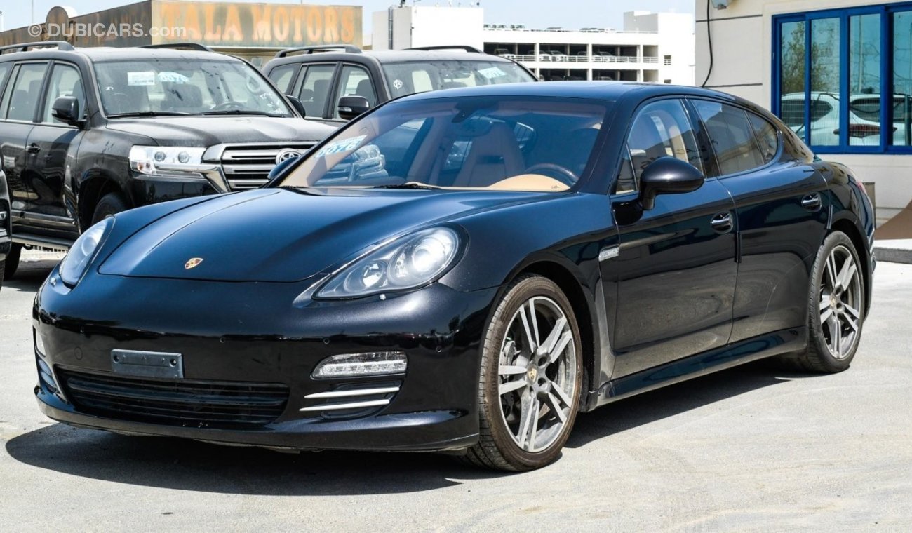 Porsche Panamera 4 2013 | Full Service History | GCC