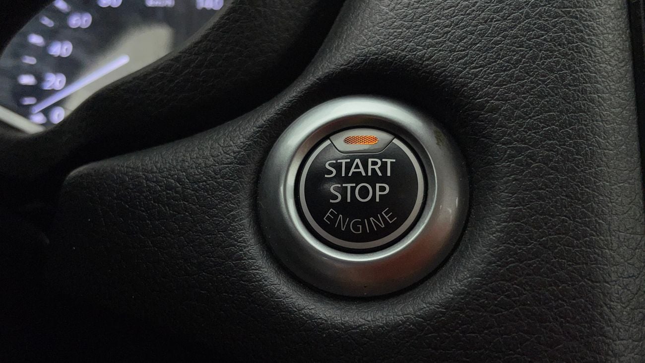 نيسان إكستيرا TITANIUM 2.5 | بدون دفعة مقدمة | اختبار القيادة في المنزل