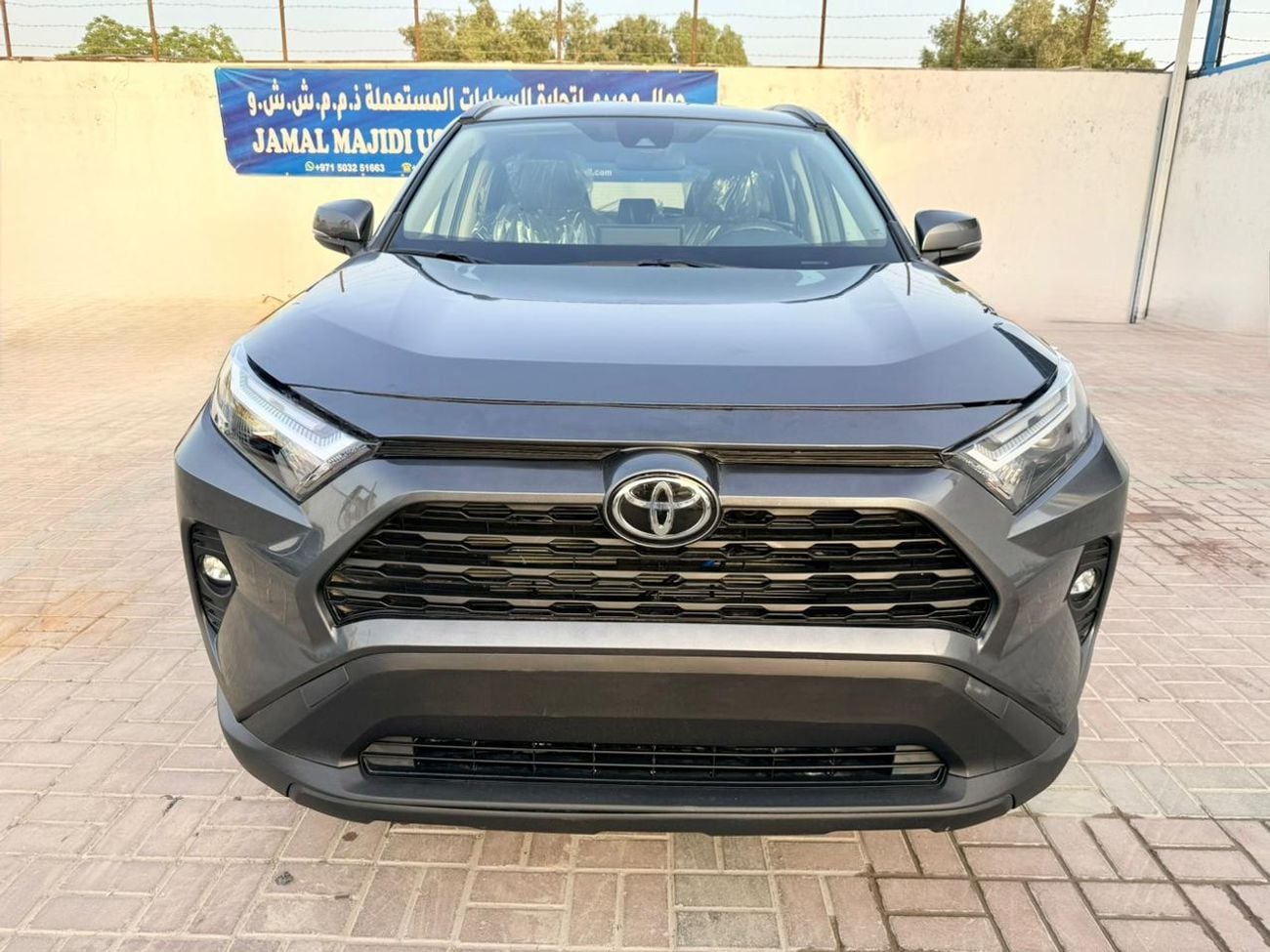 Toyota RAV4 2023 Toyota Rav4 XLE Gray Newly arrived Push Strat Run & Drive