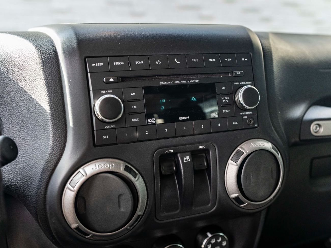 جيب رانجلر Sport 3.6L A/T (5 Seater)