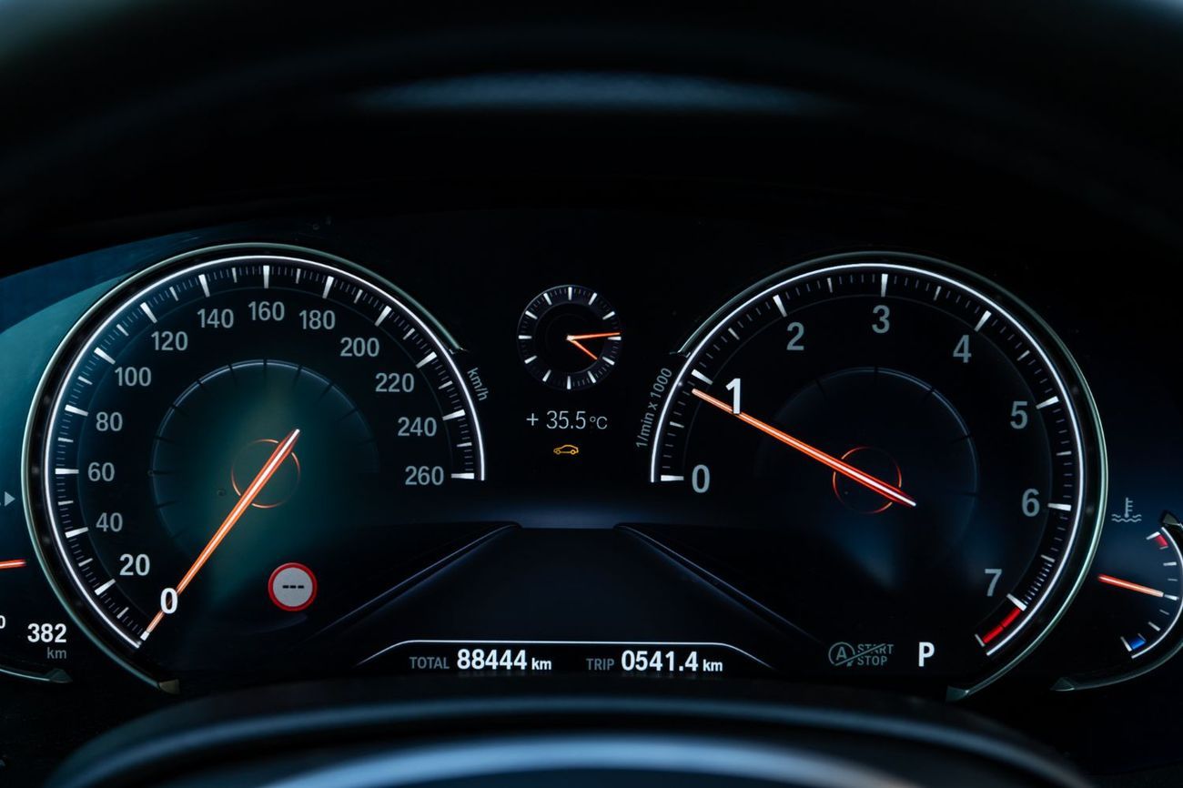 بي أم دبليو 530i M Sport 2.0L