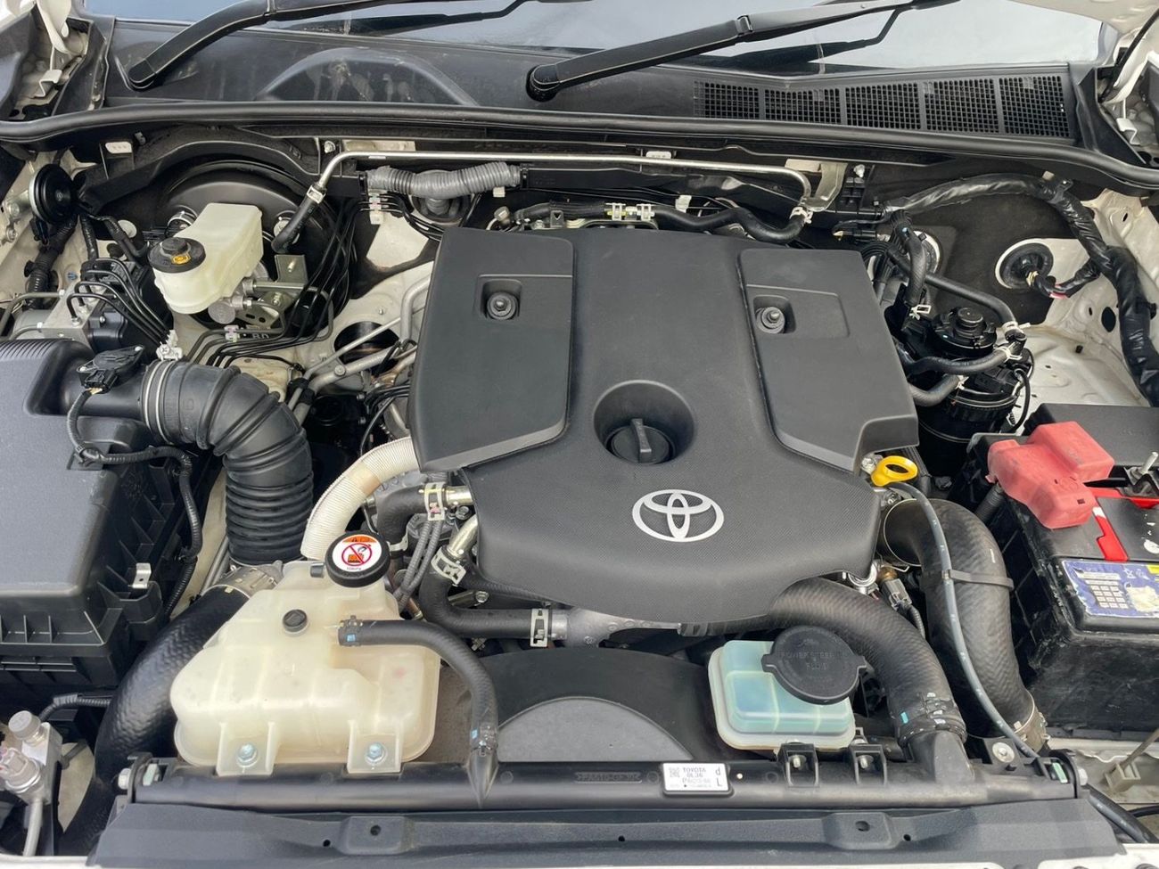 تويوتا هيلوكس SR5 2016 Facelift to 2024 shape Diesel Engine Full Option