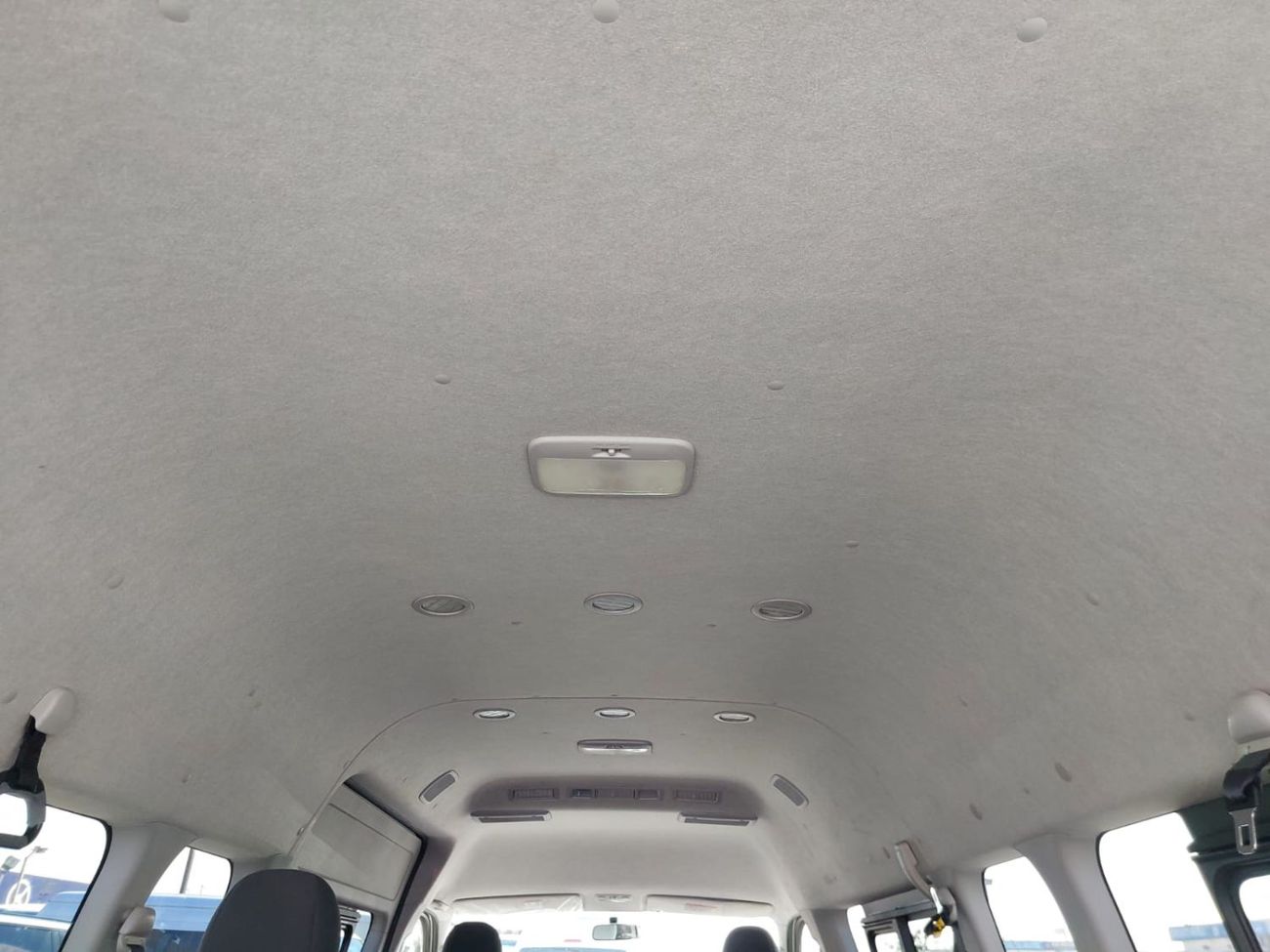 Toyota Hiace (RAMADAN OFFER) TOYOTA HIACE VAN RHD 2014 MODEL 3.0 L DIESEL AUTOMATIC(PM19576)