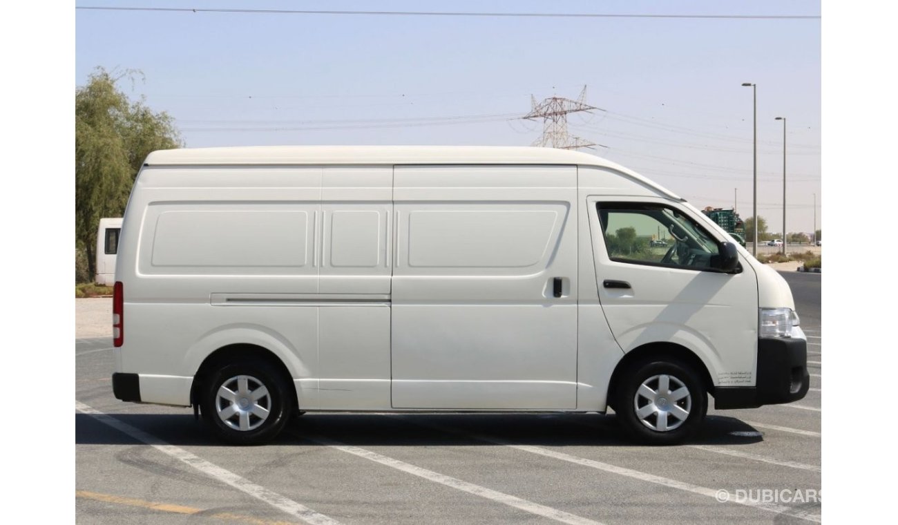 Toyota Hiace 2017 | HIACE HIROOF DELIVERY VAN WITH EXCELLENT CONDITION AND GCC SPECS