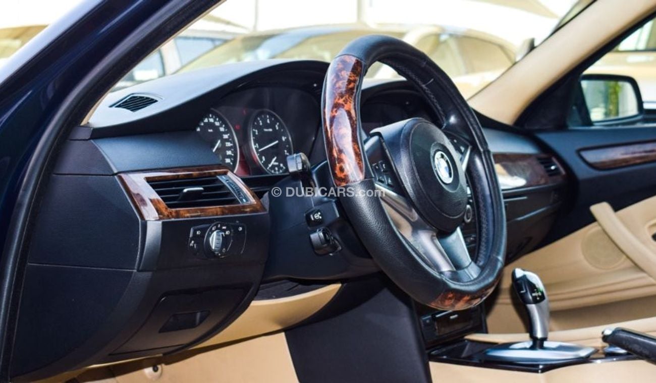 BMW 530i BMW MODEL 2008 GCC NUMBER ONE FULL OPTIONS SUNROOF LEATHER SEATS VERY GOOD CONDITION.