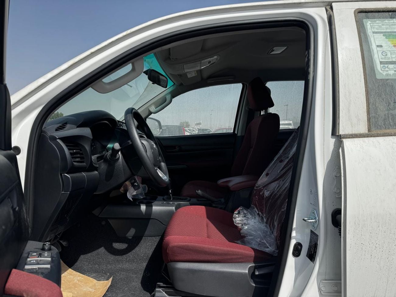 تويوتا هيلوكس 2026 TOYOTA HILUX 2.7L PETROL AUTOMATIC GCC SPEC