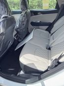 كيا سبورتيج 2.0L PETROL - FULL OPTION