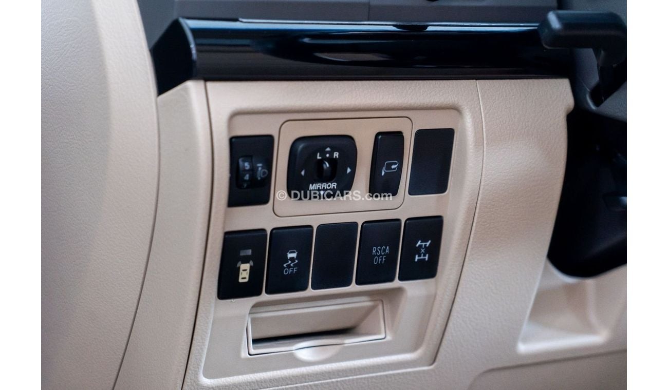 Toyota Land Cruiser 2015 Land Cruiser V8 Extreme Arctic Truck / AT33 conversion / Full Toyota Service History