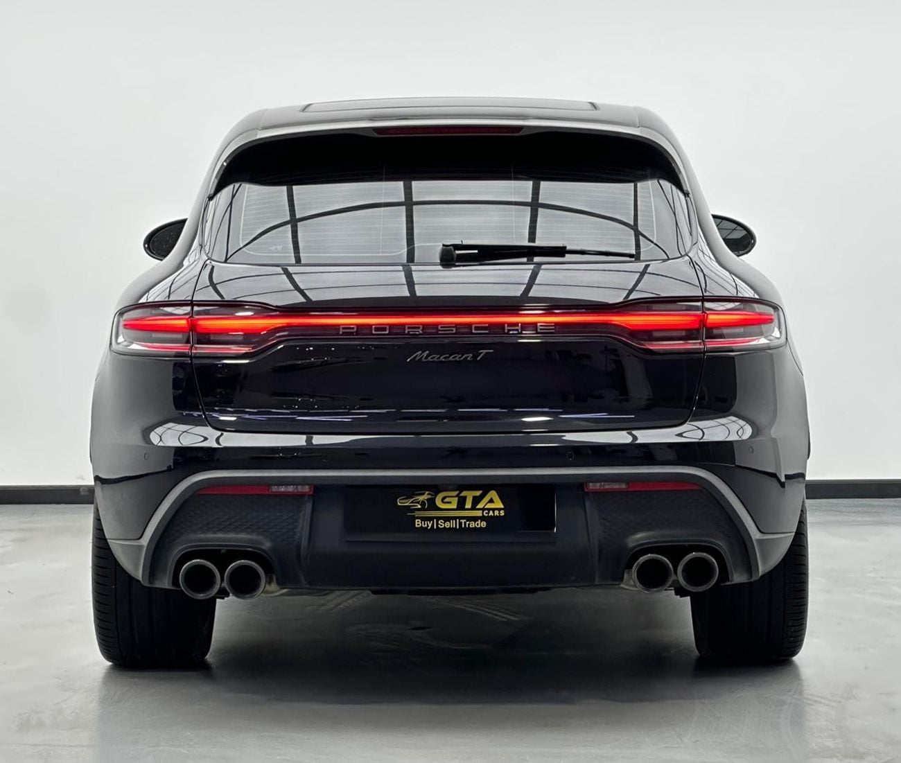 Porsche Macan T 2.0L (260 HP) 2023 Porsche Macan T, Warranty+Full Porsche Servie History, GCC