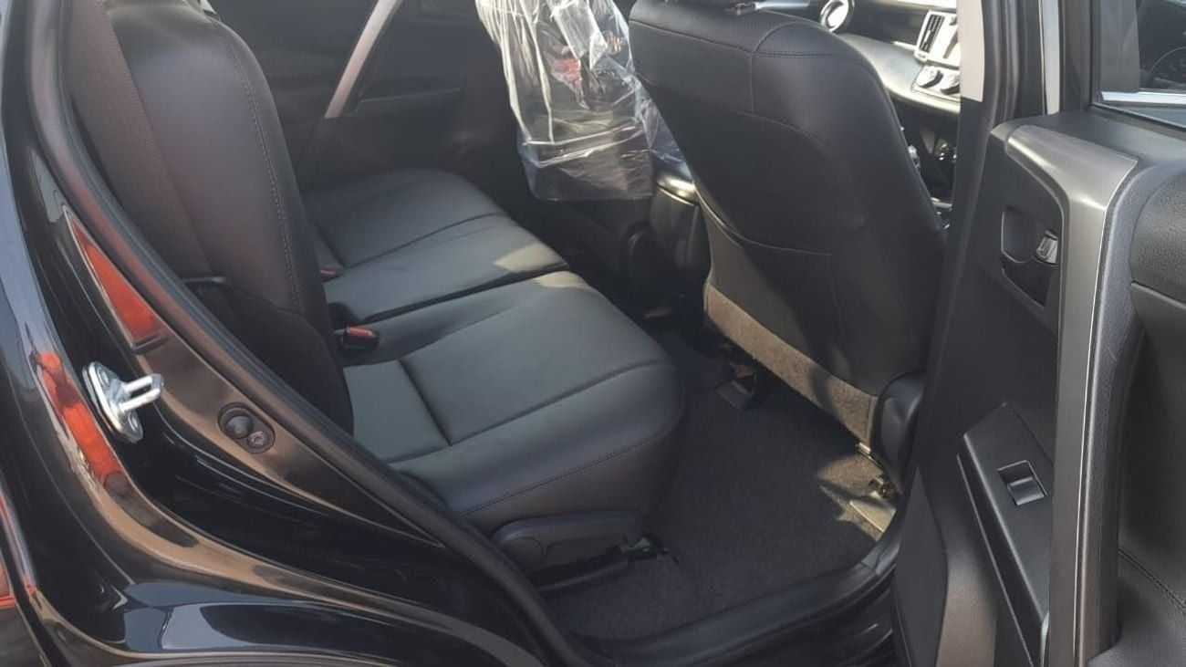 تويوتا راف ٤ RHD PETROL