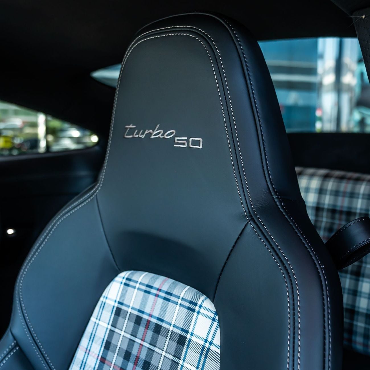 بورش 911 Turbo 3.8L (575 HP) Convertible