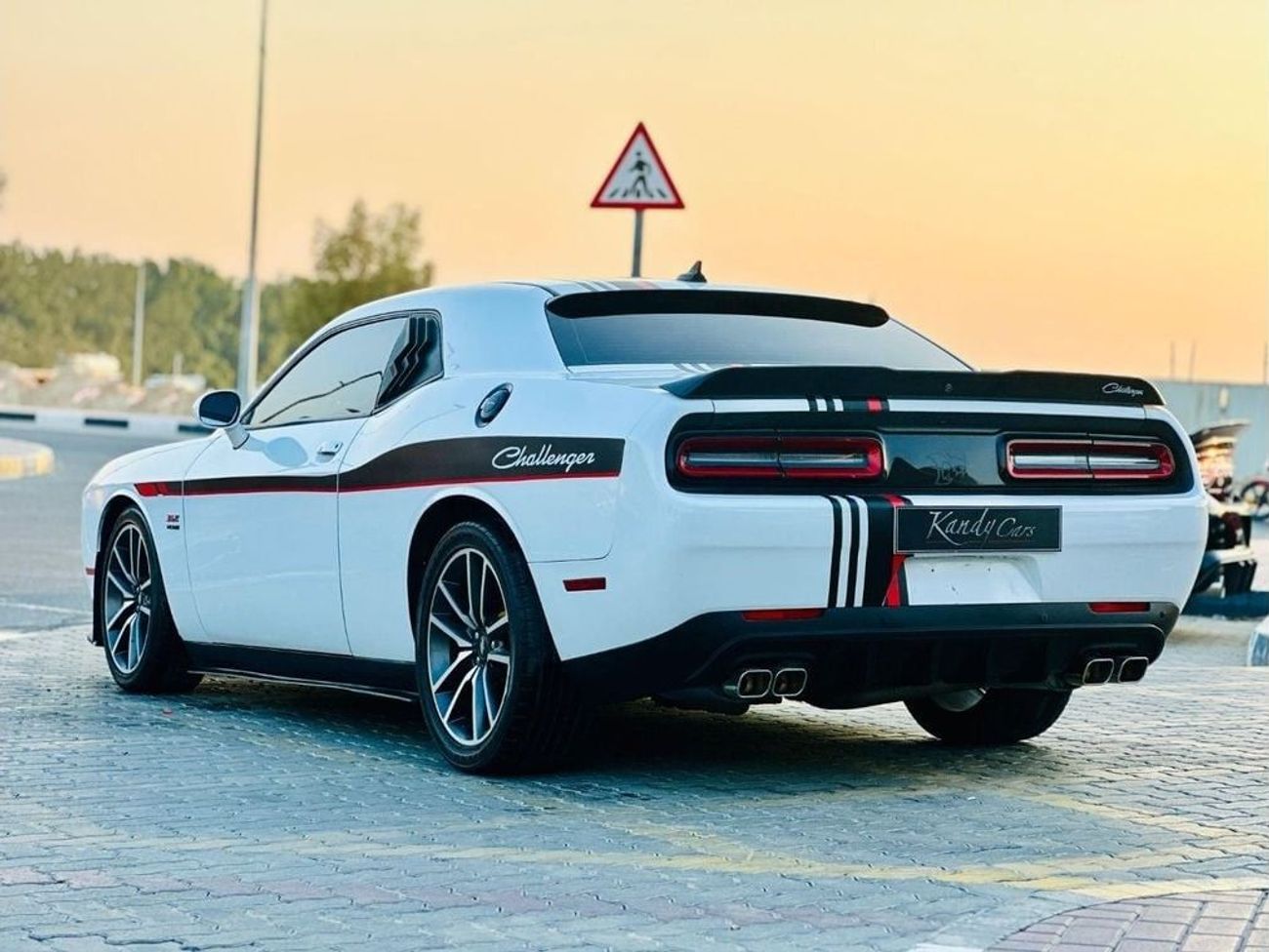 دودج تشالينجر SRT 6.4L TA EDITION | Monthly AED 2320/- | 0% DP | Sunroof | Big Screen | # 15953