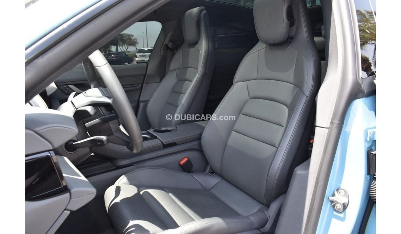 Porsche Taycan 4S Base