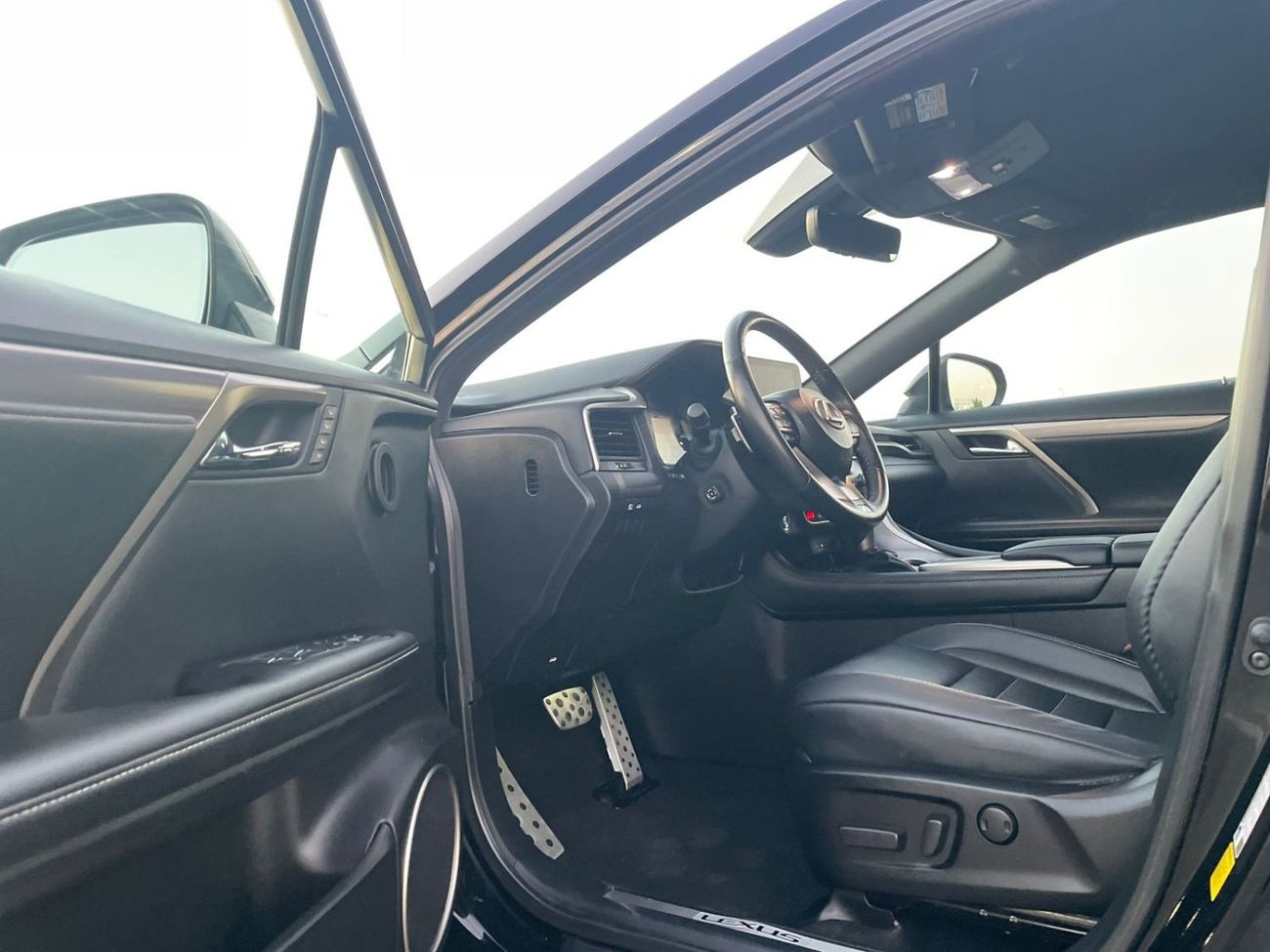 Lexus RX350 2020 Lexus RX350 F Sports Full Option - Specially Customized Without Sunroof - 4x4 AWD 3.5L V6 - Rad