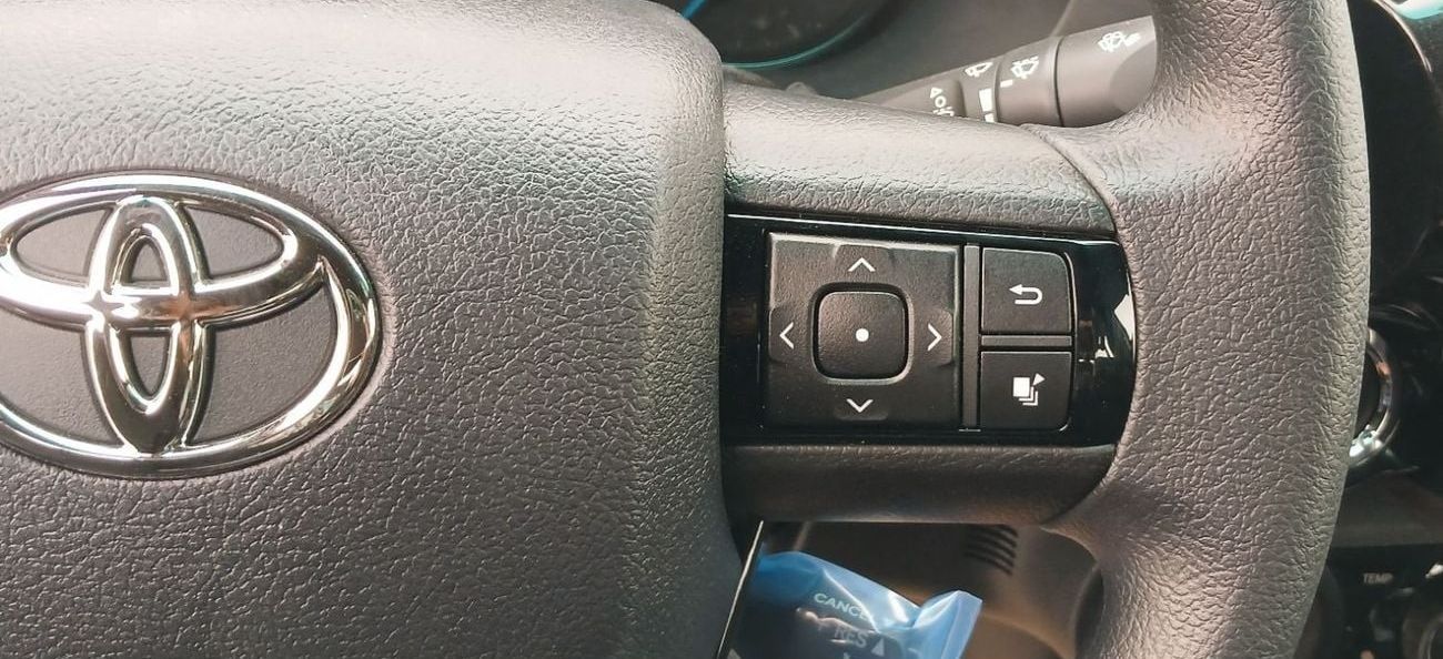 Toyota Hilux Toyota Hilux Adventure 4.0L Petrol 2025YM