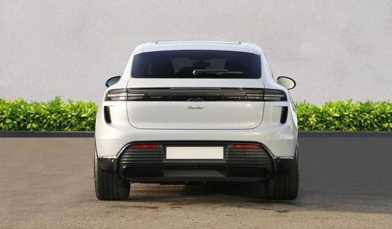 بورش ماكان Electric Estate 470kW Turbo RIGHT HAND DRIVE