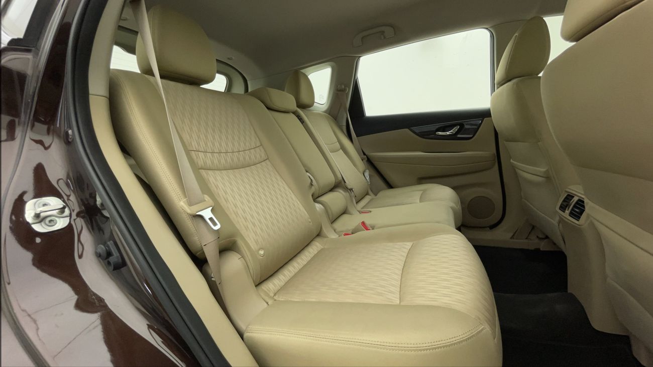 نيسان إكس تريل S 2.5 | بدون دفعة مقدمة | اختبار القيادة في المنزل