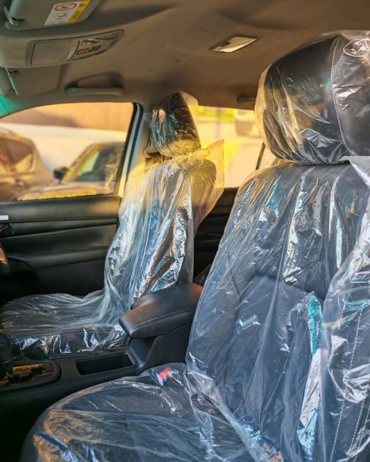 Toyota Hilux Toyota Hilux 2022MODEL 2.8 Diesel engine 4WD 4x4 Colour White Transmission Automatic Interior.Black 