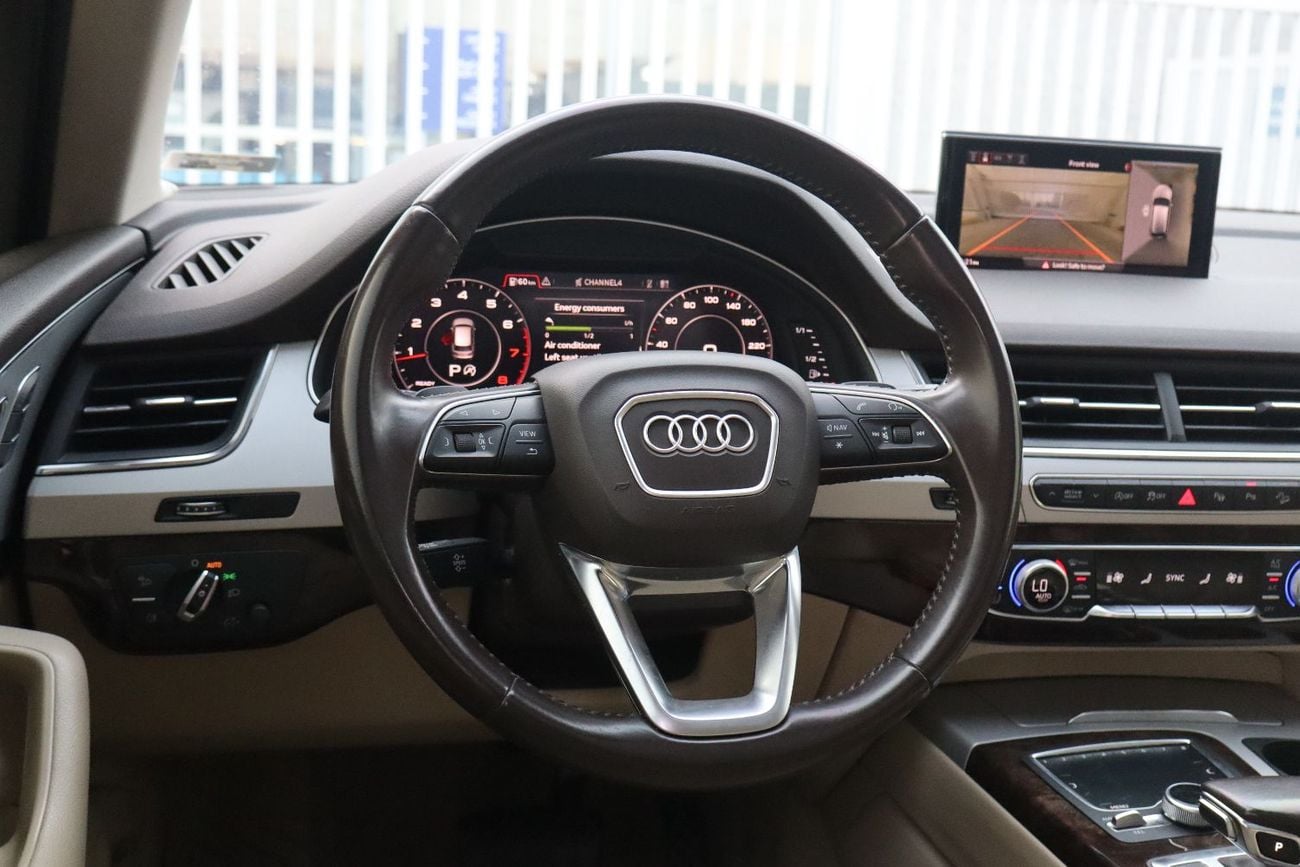 أودي Q7 55 TFSI