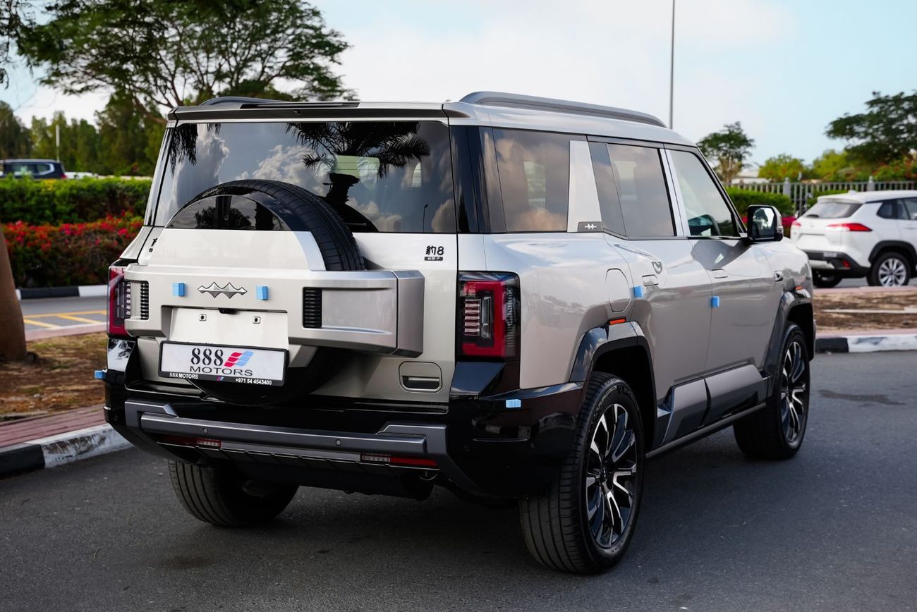 بي واي دي ليوبارد 8 2025 Leopard 8  NEW Flagship 5-seates AWD Gold in White 0Km