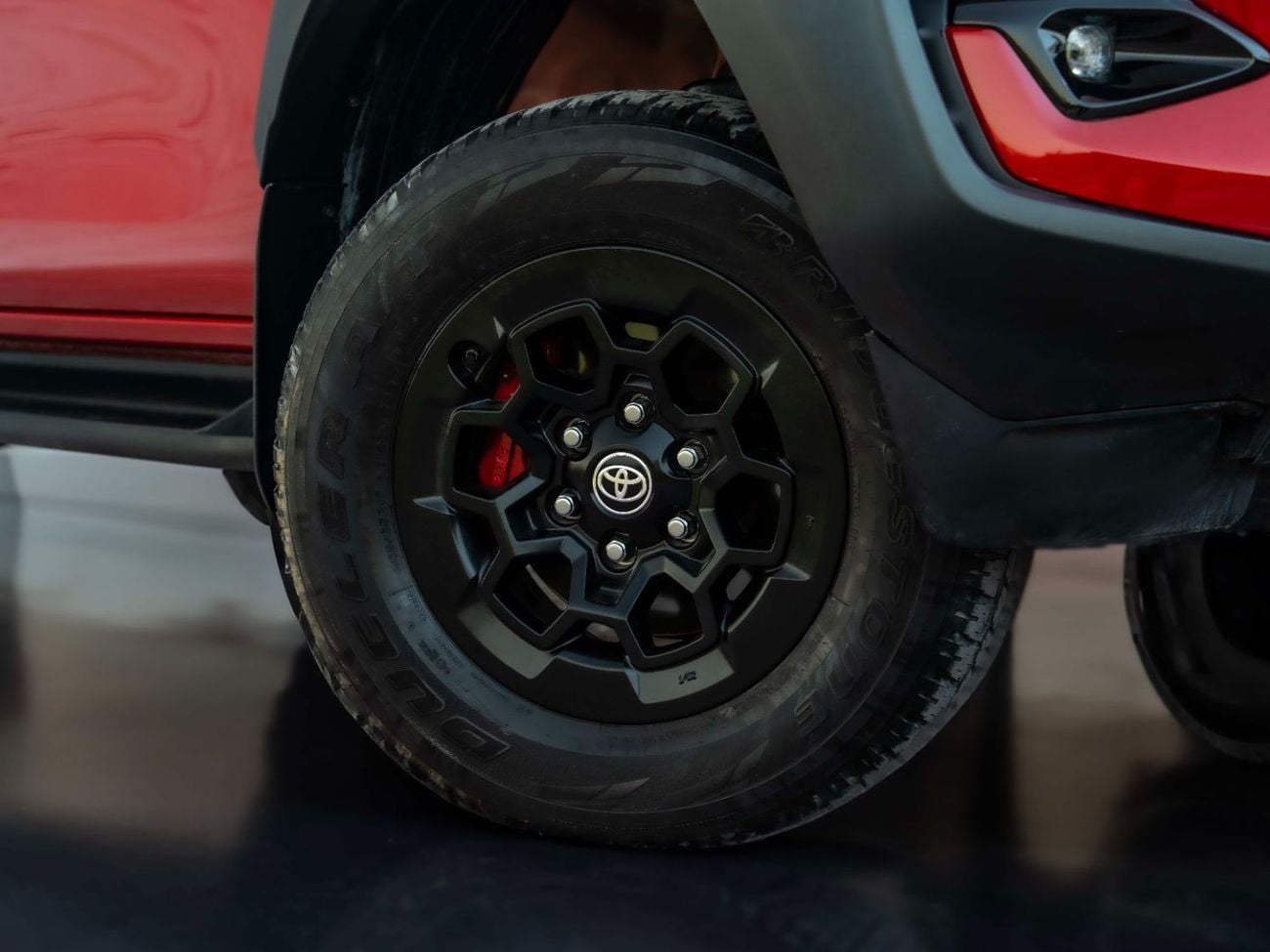 Toyota Hilux GR SPORT