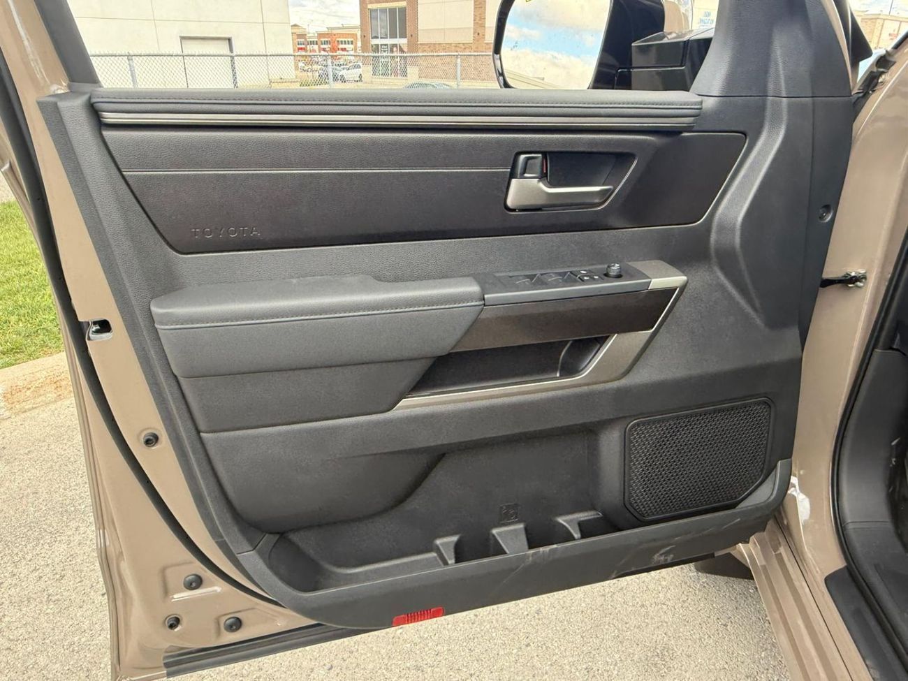 Toyota Tundra SR5 TRD-OFF ROAD | 2026 | Coming Soon