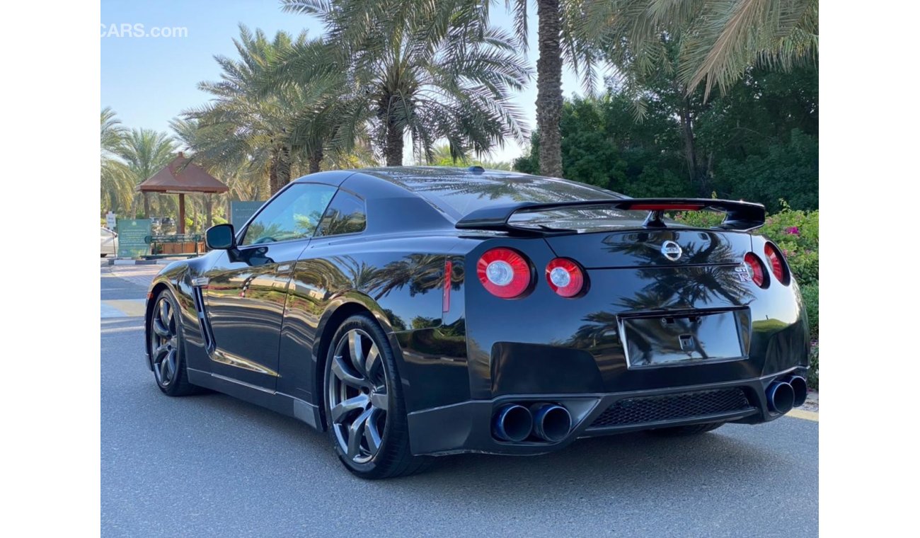 Nissan GT-R Nissan GT-R 2009 take American clean title original paint