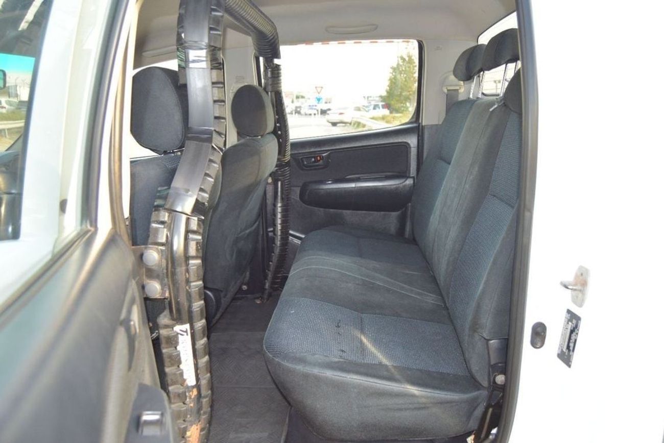 Toyota Hilux Perfect inside and out