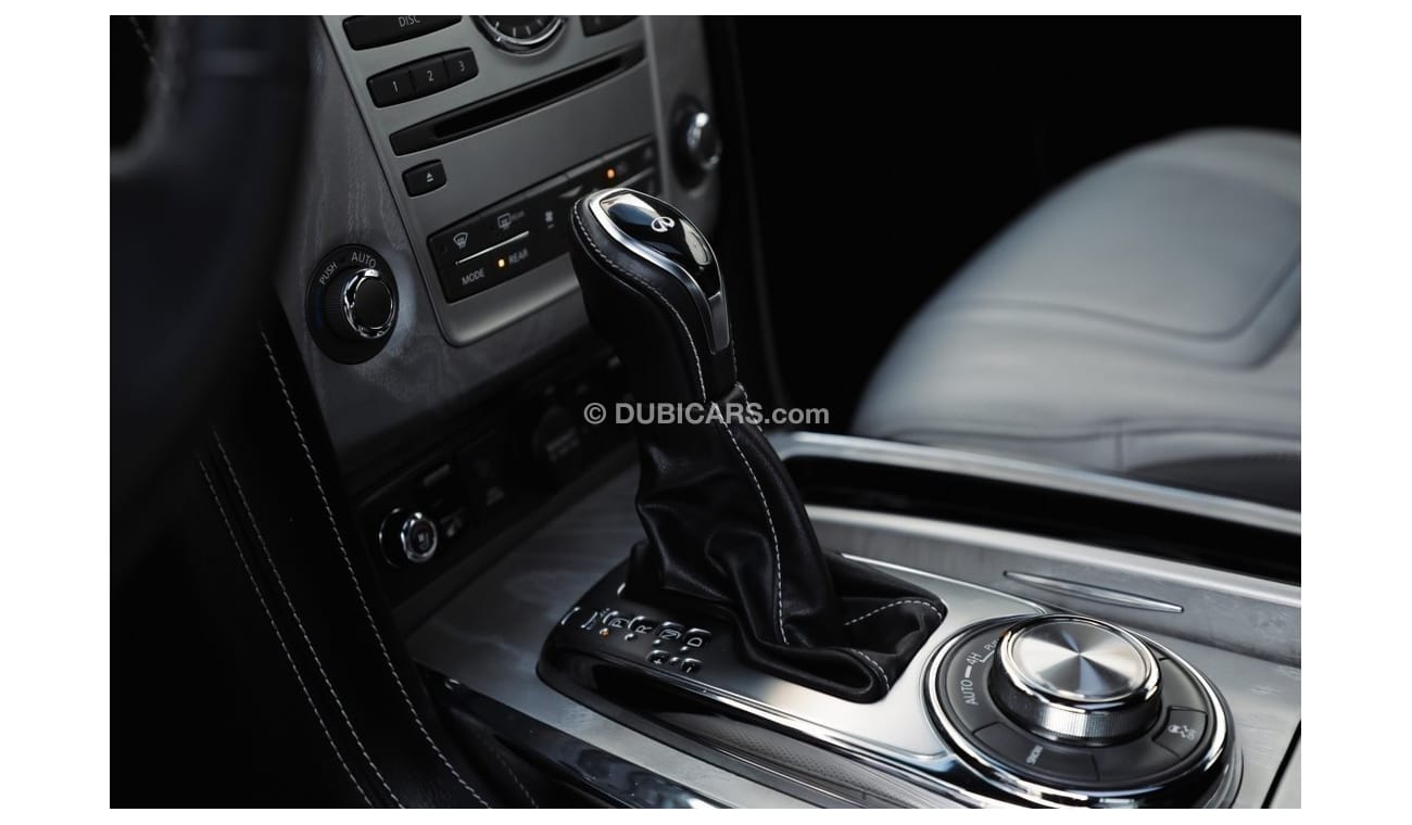 Infiniti QX80 Limited | 3,525 P.M  | 0% Downpayment | Perfect Condition!