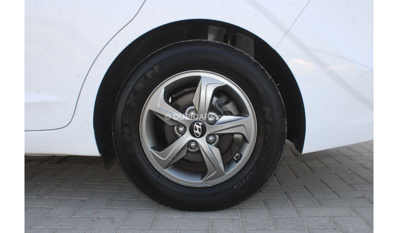 Hyundai Avante Hyundai Avante 2018 imported from Korea Diesel customs papers in excellent condition