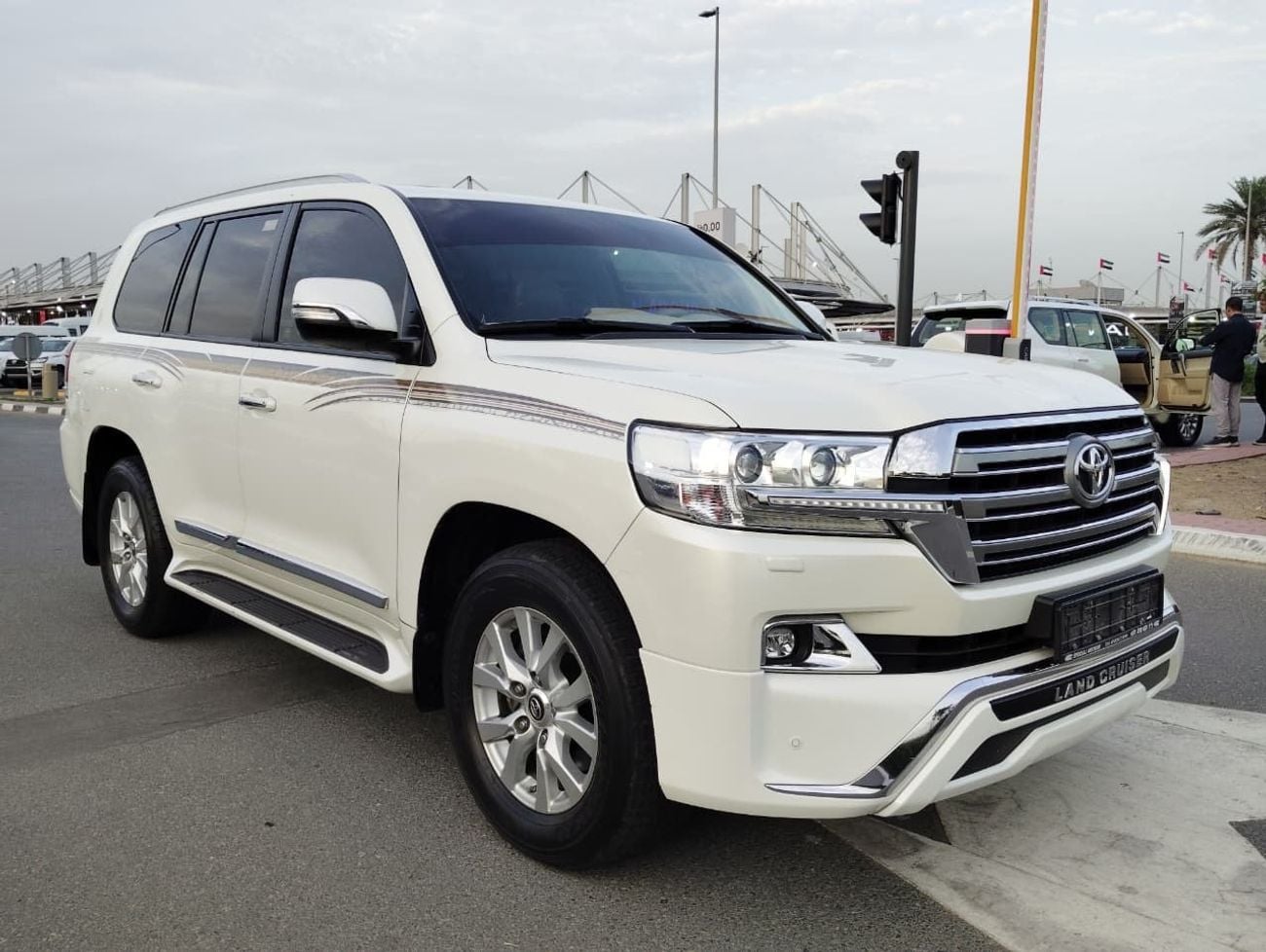 تويوتا لاند كروزر GXR 4.6L