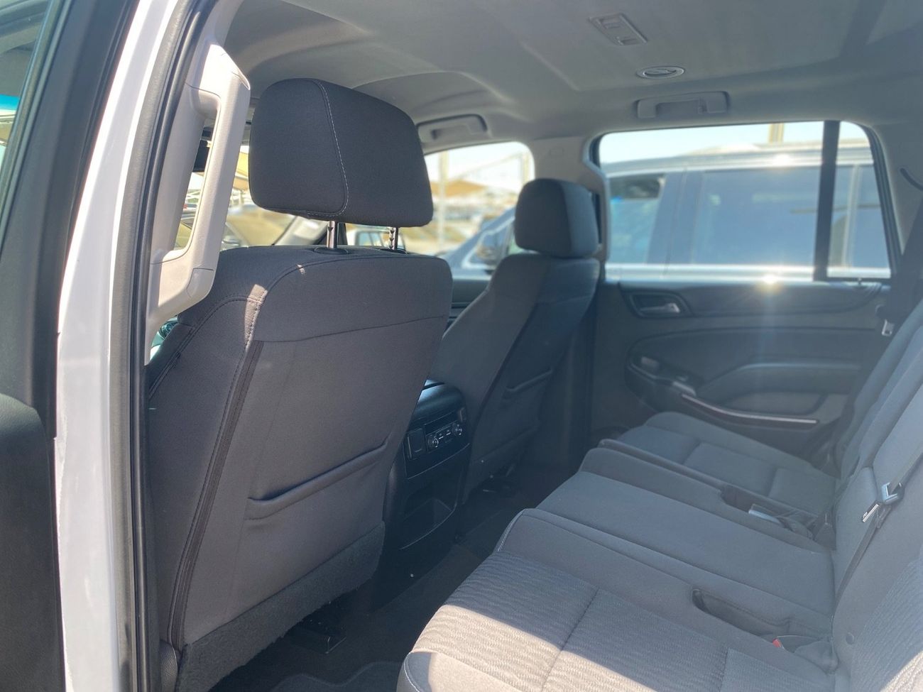 جي أم سي يوكون SLE 5.3L 4WD (8 Seater)