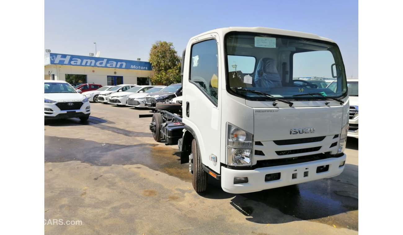 Isuzu NPR 4 ton