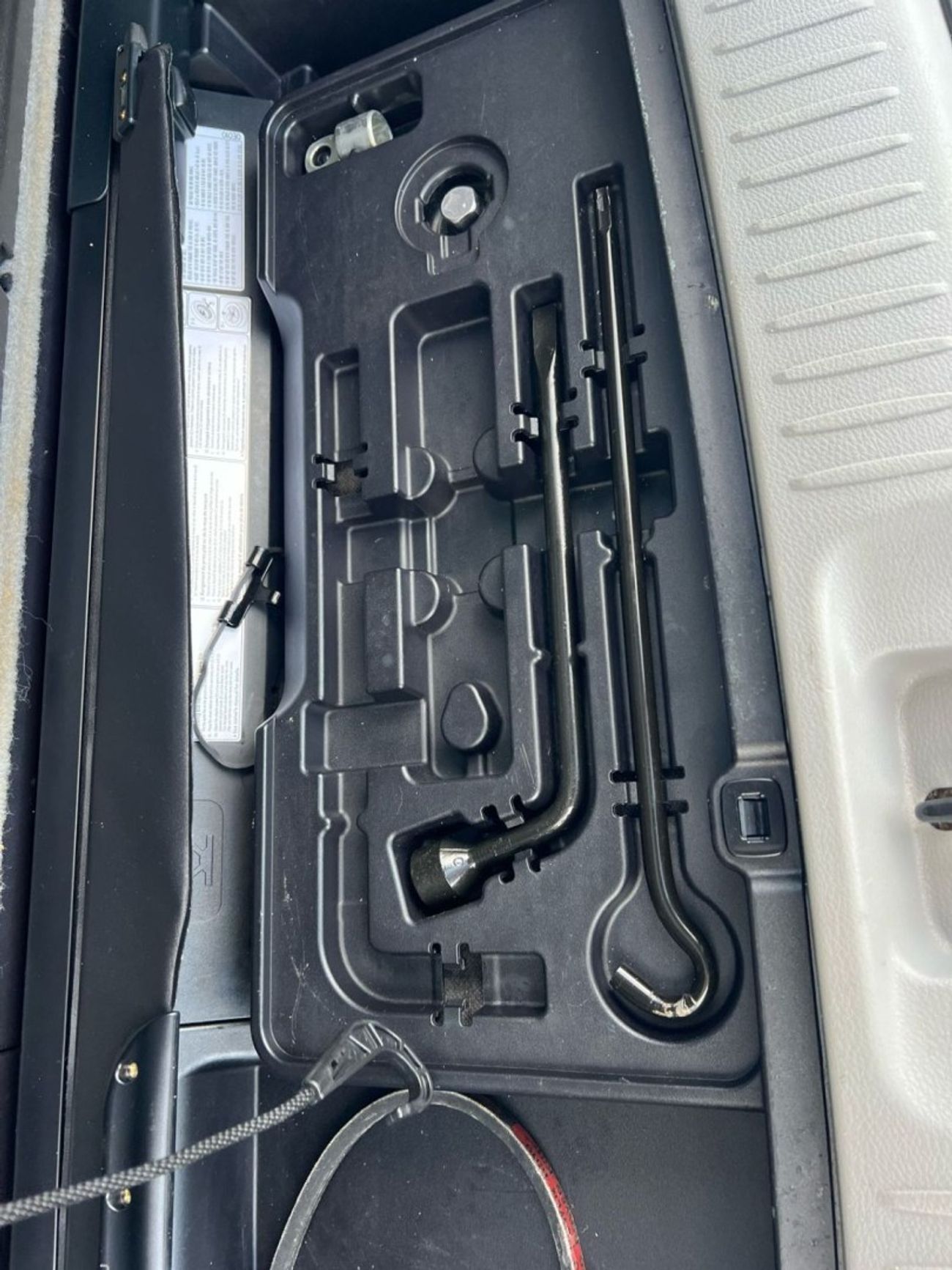 تويوتا هايلاندر 2017 TOYOTA HIGLANDER XLE // LEATHER & ELECTRIC SEATS  // PUSH START // SUNROOF - REAR DOOR OPEN CLO