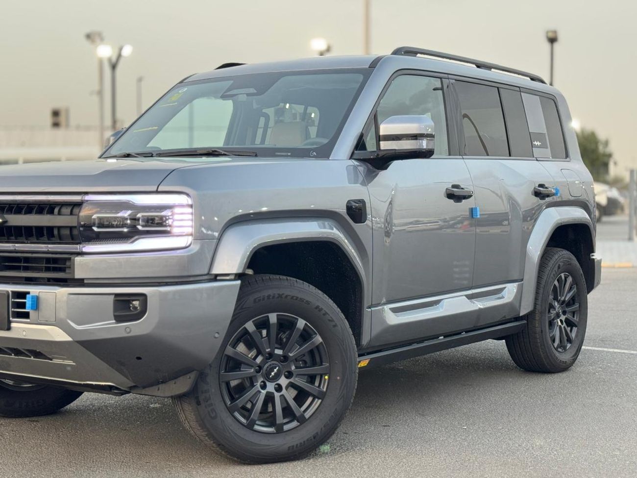 BYD Leopard 5 BYD LEOPARD 5 ULTRA 2025