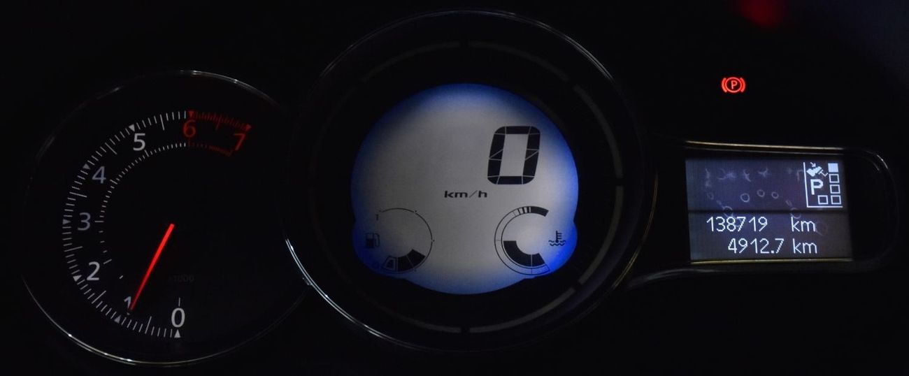 Renault Megane EXCELLENT DEAL for our Renault Megane ( 2015 Model ) in Blue Color GCC Specs