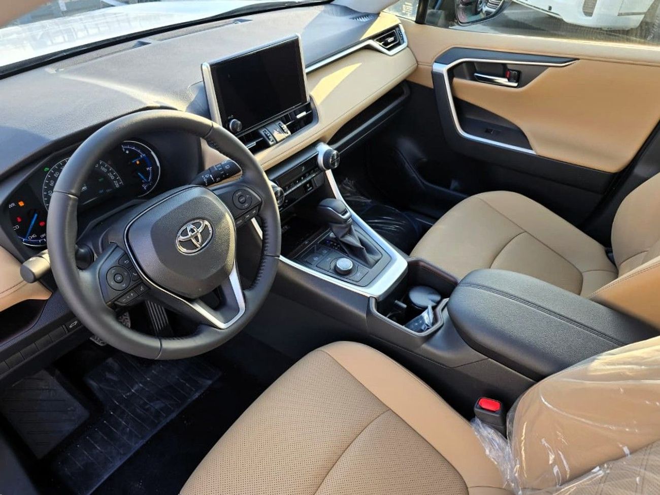 تويوتا راف ٤ Toyota RAV4 Hybrid 2.5l Suv AWD 5Doors GCC Black Color 2025 Model