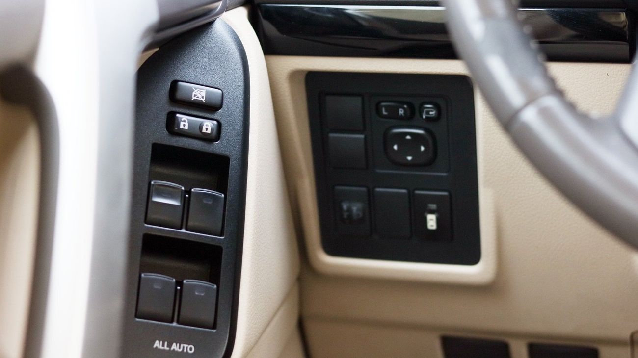 Toyota Prado GXR 4.0L 4WD | Free Agency Warranty | Zero Downpayment Support | Complete Service History