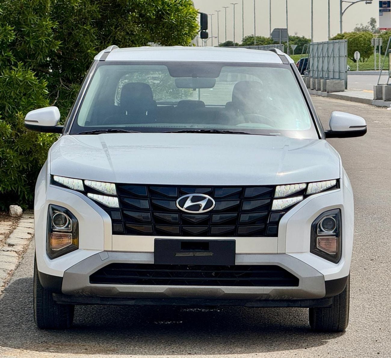 Hyundai Creta Mid 1.6L 770-Monthly l GCC l Cruise, Camera, Navigation l Accident Free