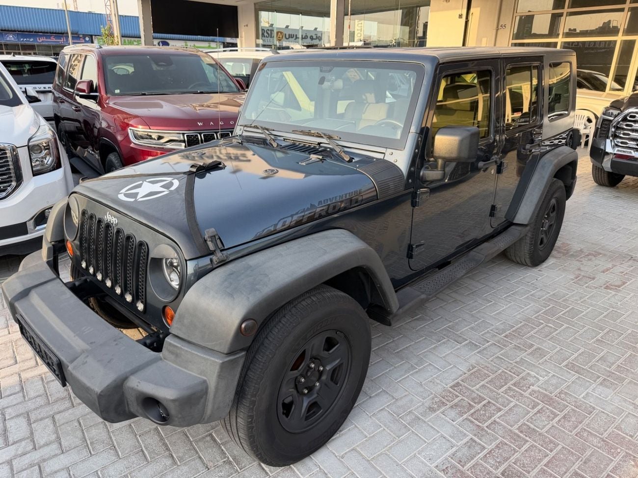 جيب رانجلر أنليميتد 6.75L Short Wheelbase