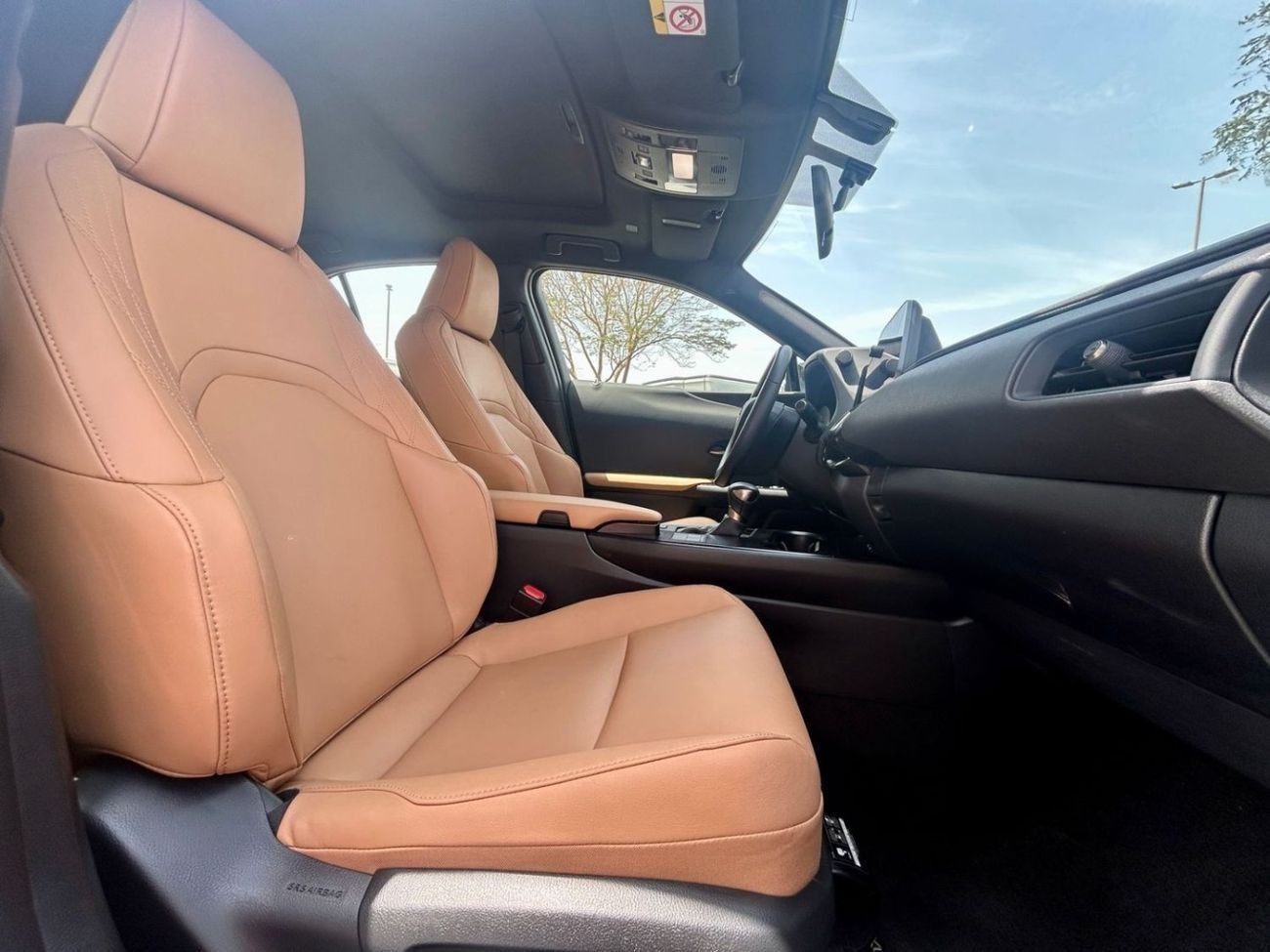 Lexus UX200 LEXUS UX200 2023 GCC LOW MILEAGE SINGLE OWNER WITH AGENCY WARRANTY