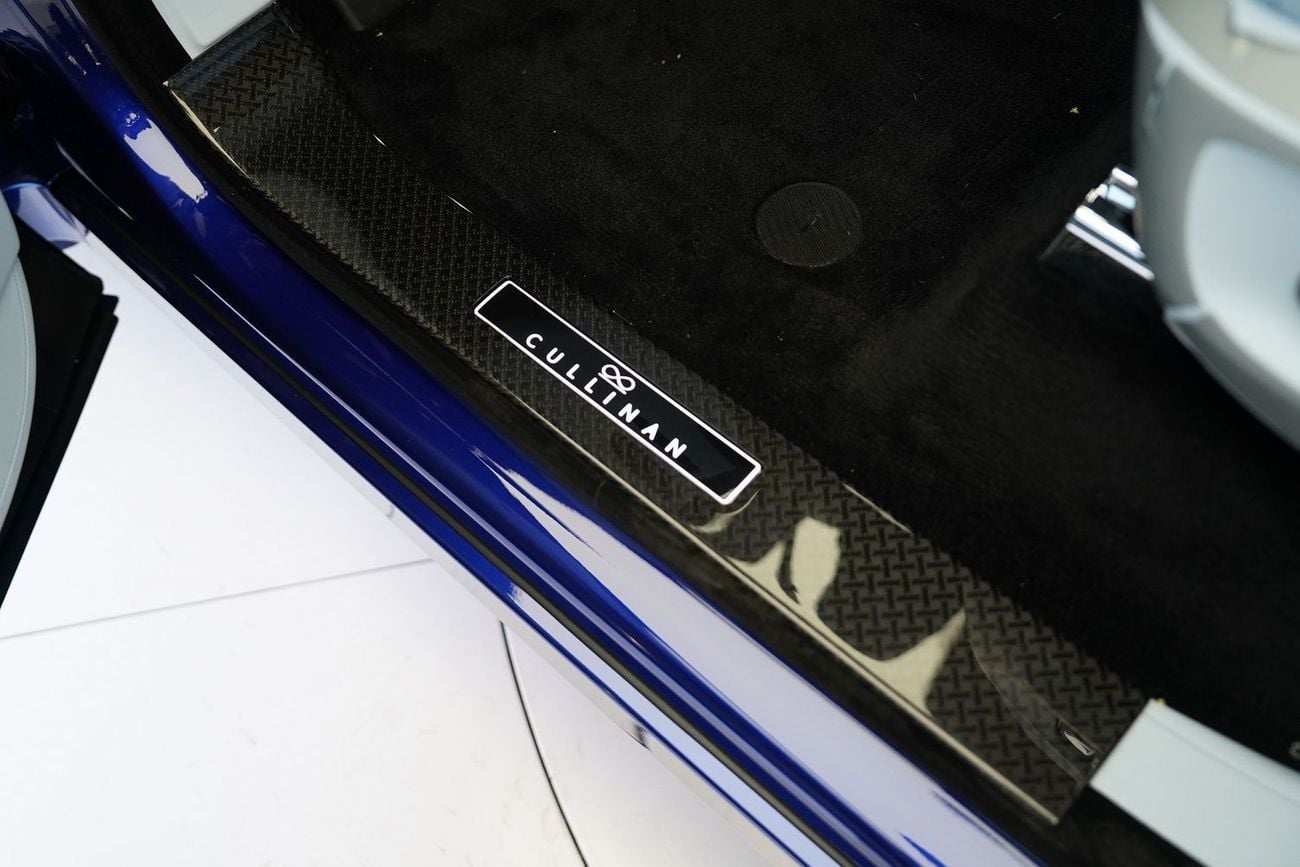 رولز رويس كولينان BLACK BADGE