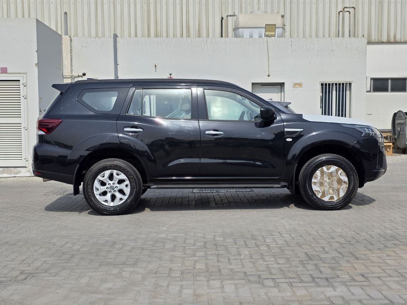 نيسان إكستيرا SE 2.5L 4WD