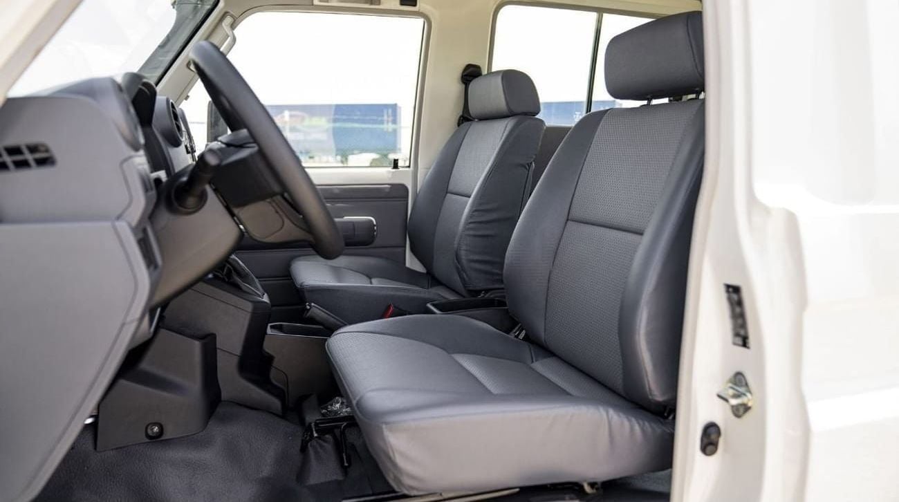Toyota Land Cruiser 70 LC 78 HARDTOP 2.8L AT Land Cruiser Hard Top 3door 2.8L diesel AT full option MY2024