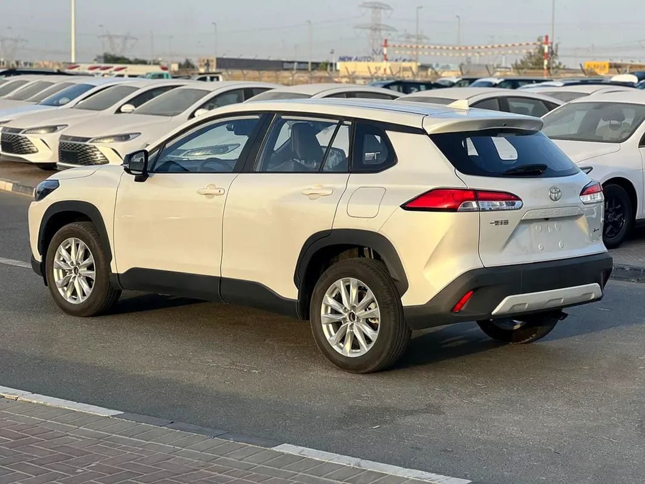 Toyota Corolla Cross GLI ELITE 2.0L | Chinese Specs | Efficient Hybrid SUV Brand