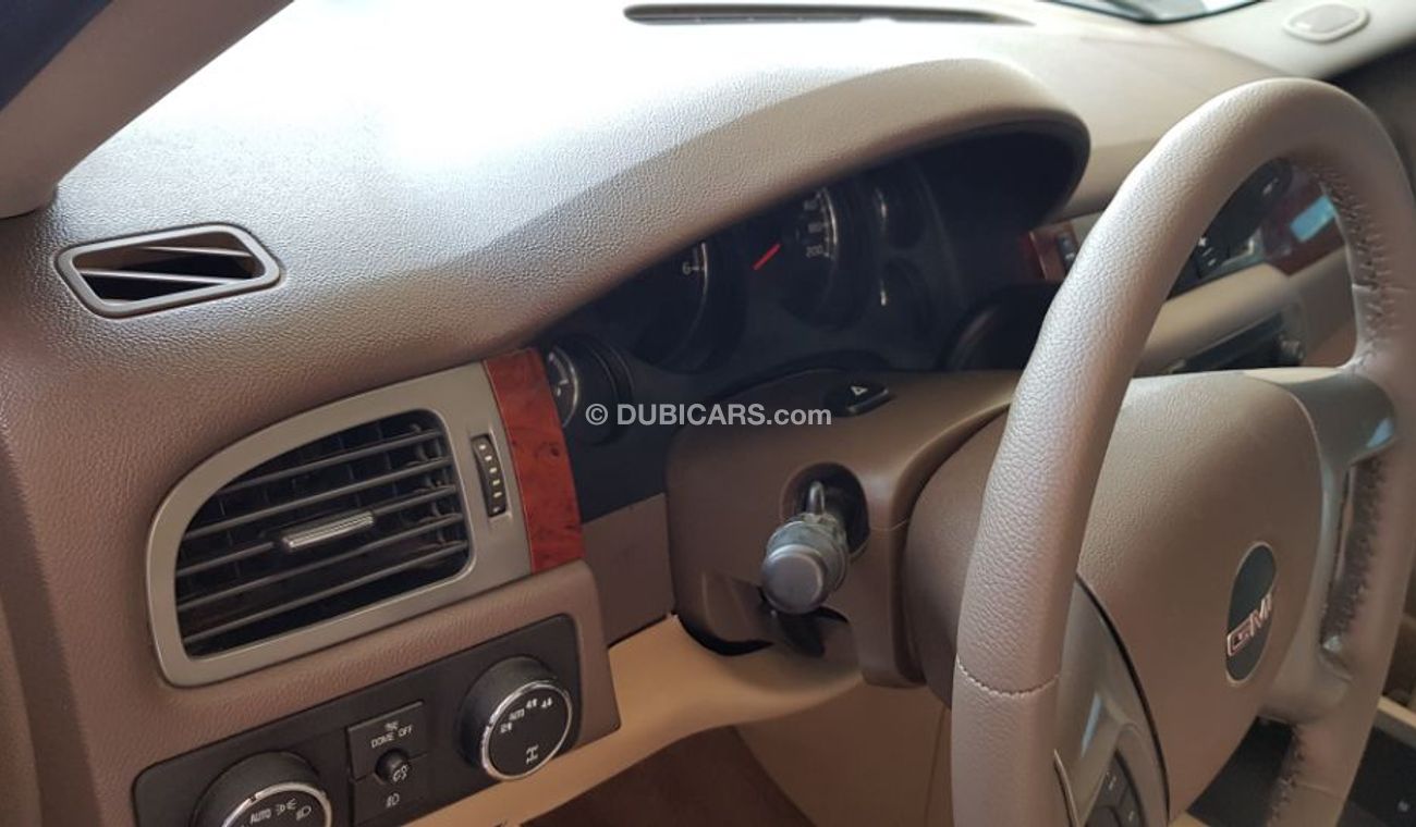 GMC Sierra 2012 model full options Gcc specs car very clean