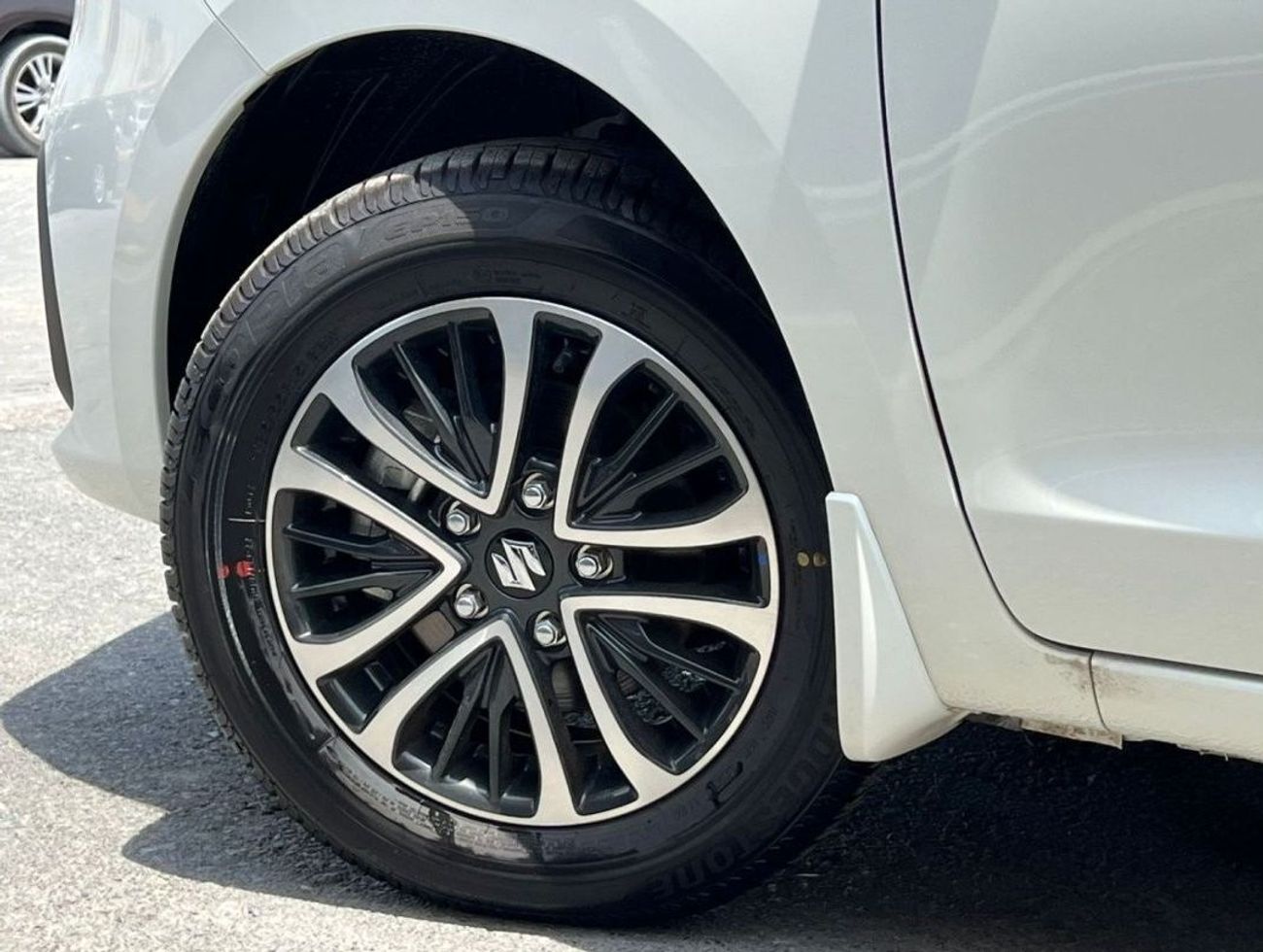 Suzuki Ertiga Suzuki Ertiga SUZUKI ERTIGA 1.5L GLX 2025 MODEL