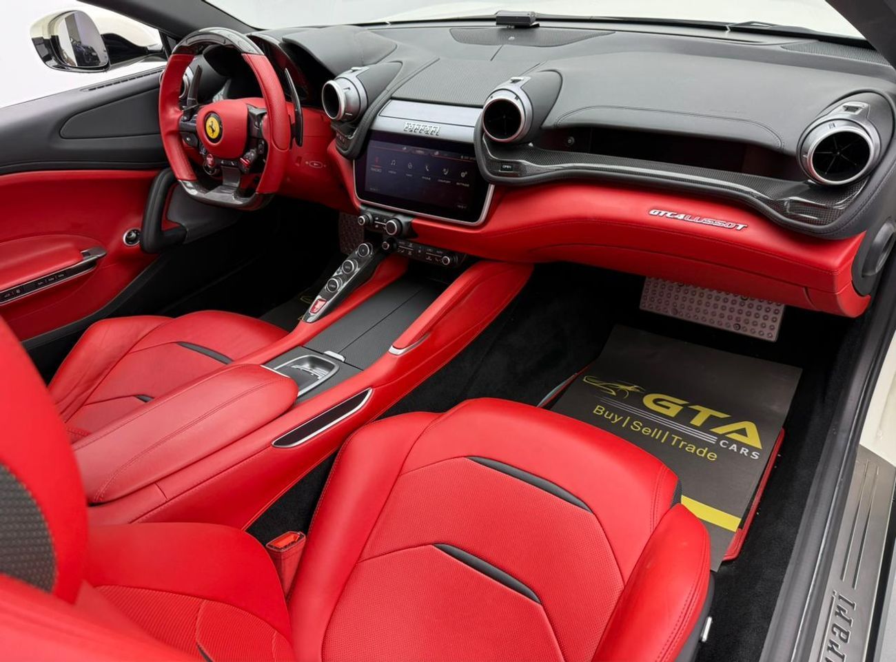 Ferrari GTC4 Lusso 2018 Ferrari GTC4Lusso T, Full Ferrari Service History, Very Low Km, Excellent Condition, Japanese