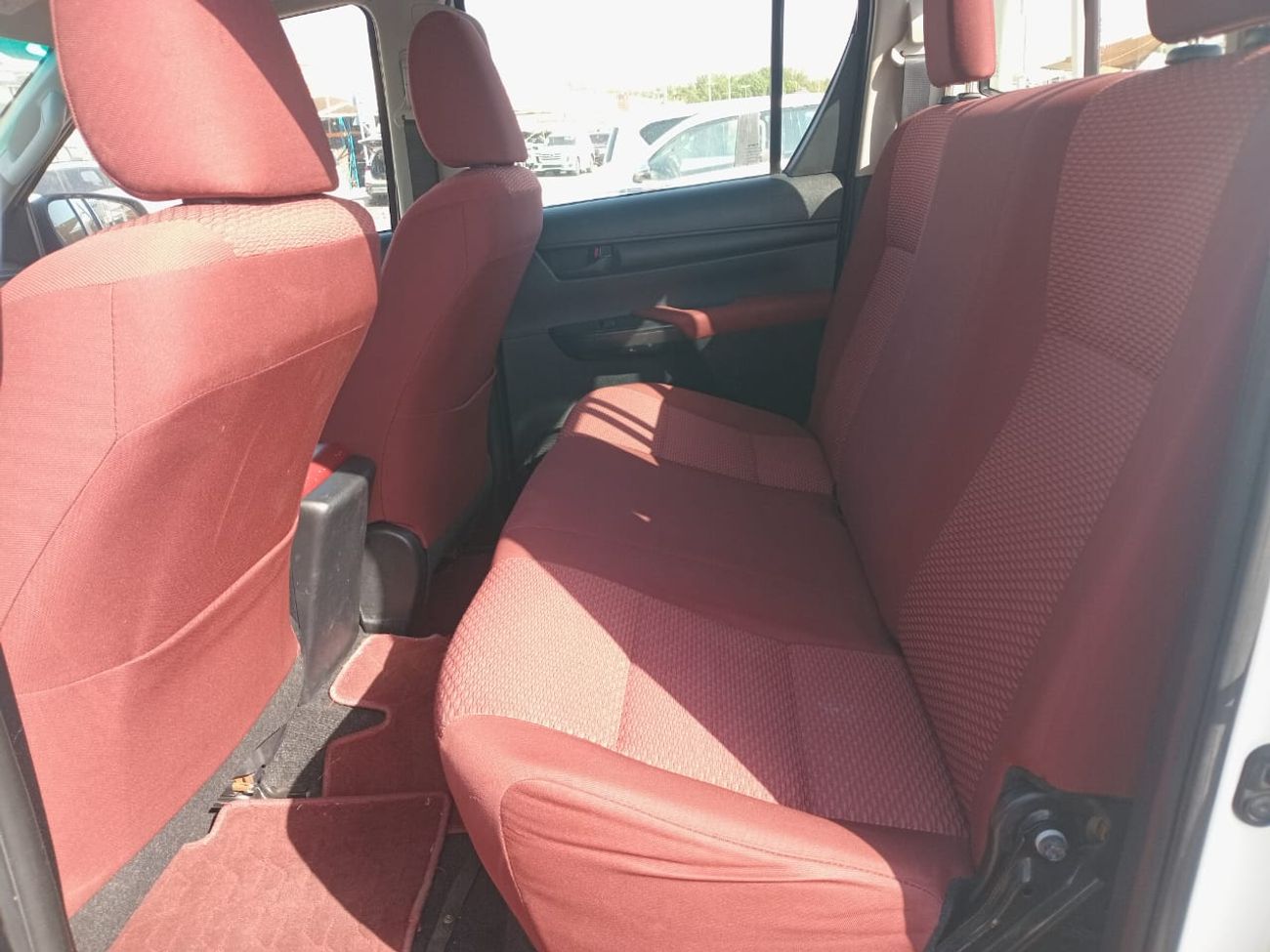 Toyota Hilux DC 2.4L DIESEL AUTOMATIC TRANSMISSION